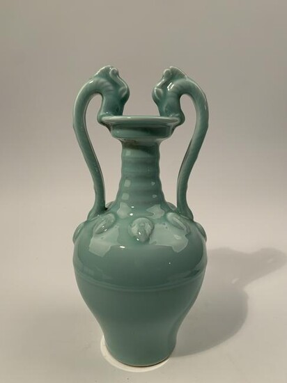 Chinese Longquan Yao Dragon Hold Vase