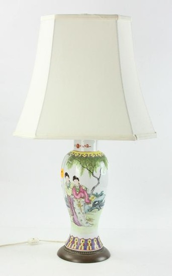Chinese Republic Period Hand Decorated Lamp
