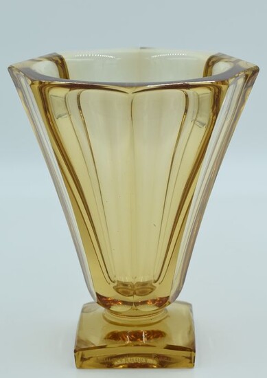 Daum - Grindstone-cut Art Deco vase - Amber glass - 1925/1930.