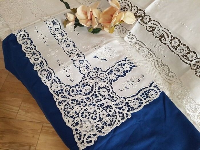 Double bed sheet in 100% pure linen with Burano of Venice embroidery by hand - Linen - AFTER 2000