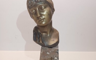 Eduardo Rossi (1867- 1926), dal modello di - Sculpture, Viso di donna - 33 cm - Bronze, Marble