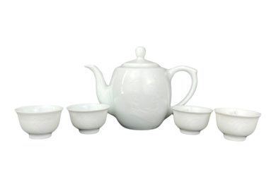 白釉茶具五件套一组 FIVE-PIECE WHITE GLAZED TEA SET