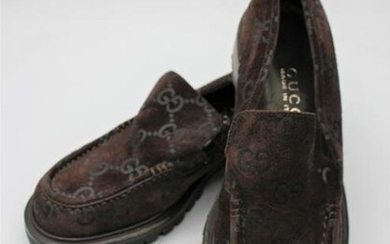 Fantastic Gucci Suede Loafers