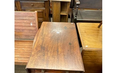 Georgian mahogany Pembroke table, mahogany eight drawer Well...
