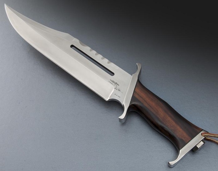 Gil Hibben Rambo III knife