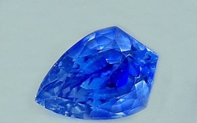 IGI Cert. 2.62 ct. Bluish Sapphire - SRI LANKA, CEYLON