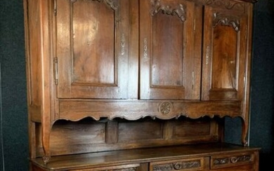 Important lounge buffet - Louis XV period - Oak - 18th century