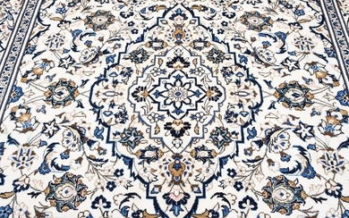 Keshan - Carpet - 355 cm - 242 cm