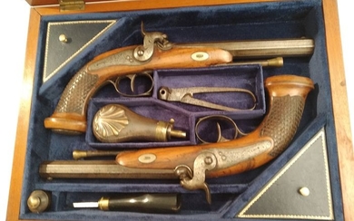 LIÉGE - Unknown - ELG - LUXURY PRODUCTION TO WEST EUROPE MARKETS - Percussion - PAIR PISTOLS IN CASE - 12,3