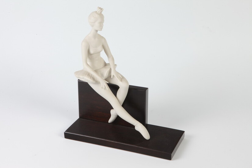 LIMITED EDITION PORCELAIN FIGURE: "ON CUE". Sculpted as ballerina. Edition...