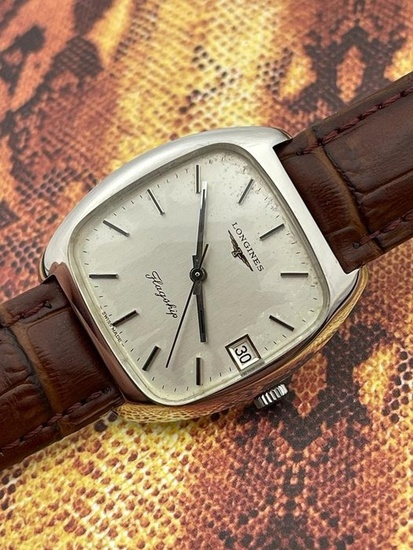 Longines Flagship <br>Ref: 4006-4 <br> <br>In very good condition vintage...