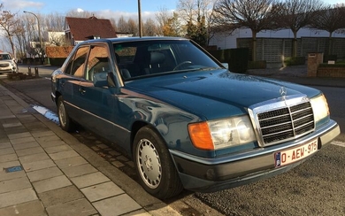 Mercedes-Benz - W124 300E-24V - 1990