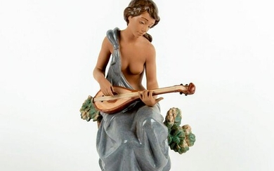 Music From My Heart 1012433 - Lladro Porcelain Figurine
