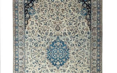 Nain - Very fine carpet with lots of silk - 387 cm - 231 cm