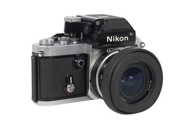 Nikon F2 Nikkor 3.5/28 mm La celebre SLR professionale
