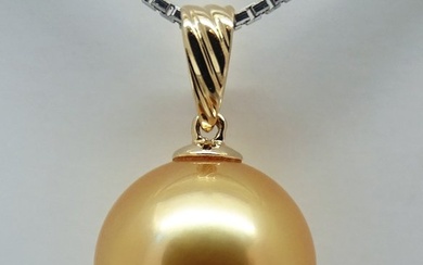 No Reserve Price - Golden South Sea Pearl, Round, 24K Golden Saturation, 12.29 mm - 18 kt. Yellow gold - Pendant