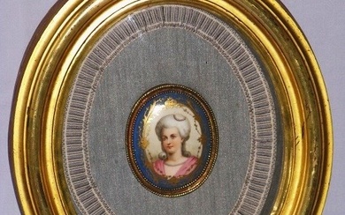 Oval gold leaf frame with miniature on porcelain - Glass, Porcelain, Wood - Late 19th century