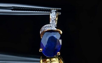 PENDENTIF en vermeil (925), orné d'un SAPHIR (3.66 Carats - MADAGASCAR - Couleur Royal Blue...
