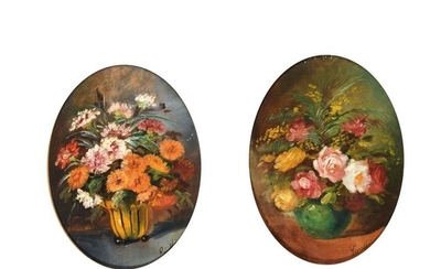 PINELLI. « Paire de vases de fleurs ». Paire d’huiles sur carton ovales signées. H.38...