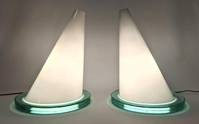 Pr FONTANA ARTE Italian Art Glass "OZ" Lamps. Cone form