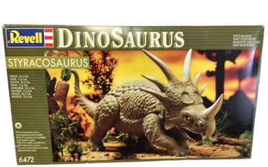 Revell Snap Together Dinosauras Styracosaurus No.6472, Prehistorian Mammoth No.6476 & Pterosaurus Pteranodon No.6475, all boxed (3)