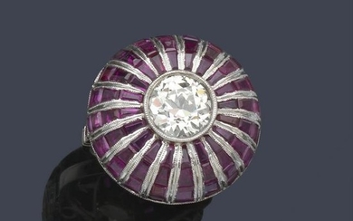 Ring with domed design with old cut diamond of approx.