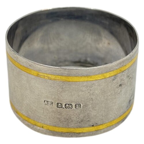 Silver and Enamel Napkin Ring. 25 g. Birmingham 1930, Albert...