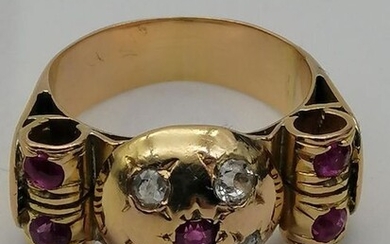 "Tank" année 1900 - 18 kt. Yellow gold - Ring Ruby - diamond shards