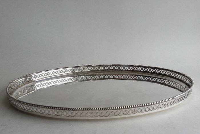 Tray, Dutch silver tray with openwork edge and pearl edge decoration - .835 silver - A. Presburg en Zn Haarlem - Netherlands - 1961