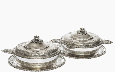 Two tureens with saucers - France / Venice, end of the 19th/20th century, master D. T. among others