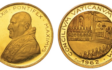 VATICAN. JEAN XXIII, 1958-1963. Médaille d'or 1962. Concile œcuménique Vatican II. Buste du pontife au...