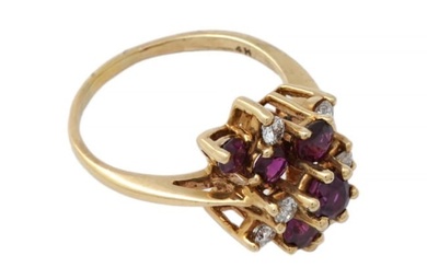 VINTAGE 14K YELLOW GOLD RUBY DIAMOND CLUSTER RING