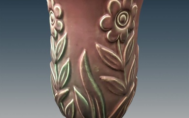 Weller Pottery Manhattan Large Flower Vase In A Scarce Shape...