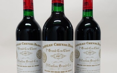 12 bouteilles CHÂTEAU CHEVAL BLANC 1987 1er GCC (A) Saint Emilion (base goulot