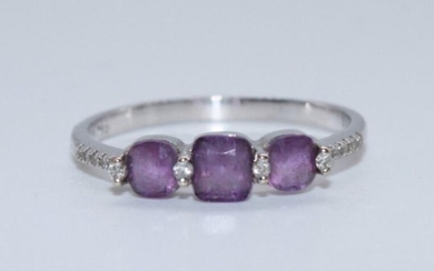 18ct White Gold Amethyst and Diamond Ring Metal: White...