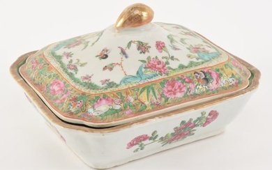 19th century Chinese export porcelain famille rose decorated covered vegetable dish. Gilt borders