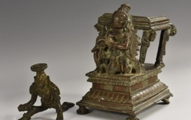 A 19th century Indian bronze domestic shrine, 11.5cm