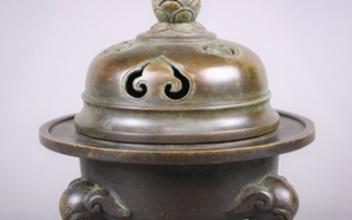 Chinese Lidded Bronze Censer