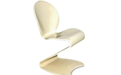 VERNER PANTON (BORN 1926) An early No.276 'S' chair