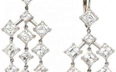 55048: Diamond, White Gold Earrings Stones: Square ste