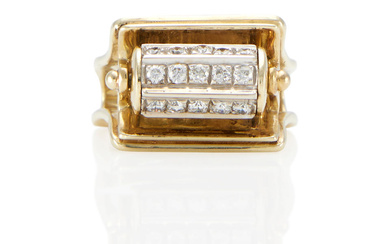 A 14K BI-COLOR GOLD AND DIAMOND RING