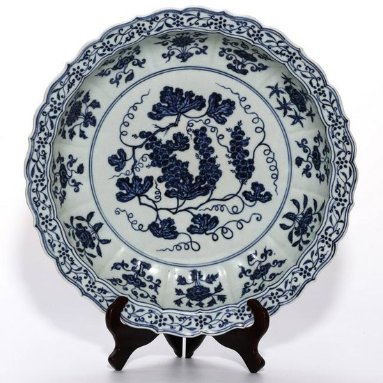 A BUE AND WHITE GRAPES PLATE, YONGLE STYLE