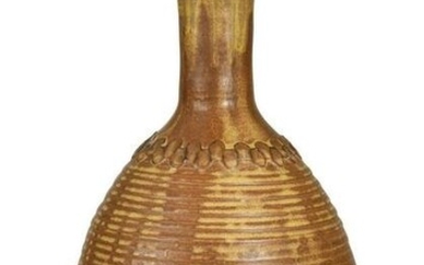 § Brian & Joan Marris at Ravenshead, a large Studio Pottery bottle vase