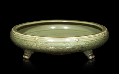 A Chinese Longquan Celadon Glazed Porcelain Tripod Censer