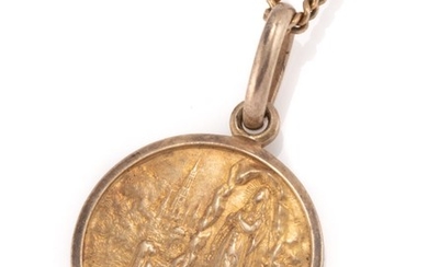 A GOLD PENDANT NECKLACE; 9ct curb chain, 2.67g, attached with an 18ct religious medal, 2.01g.