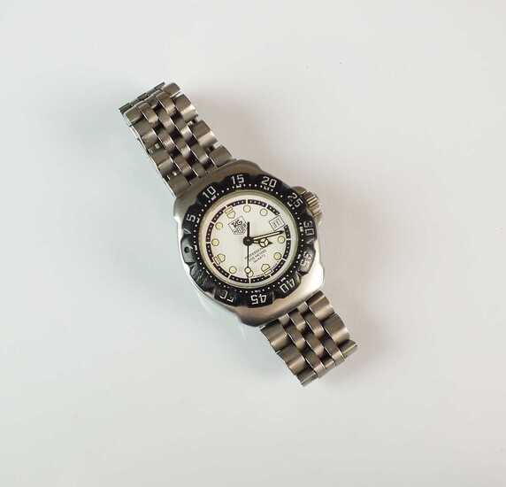 A lady's stainless steel Tag Heuer professional quartz bracelet watch