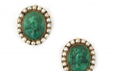 A pair of 14 karat gold malachite and pearl earrings. Featuring a cameo cut out of malachite surrounded by probably natural pearls. Fitted with pins. Gross weight: 15.8 g.