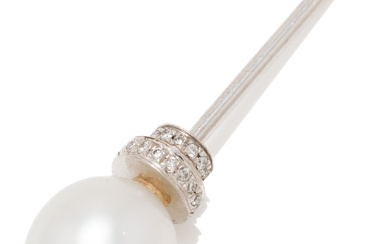 AN 18CT WHITE GOLD SOUTH SEA PEARL AND DIAMOND PENDANT;...