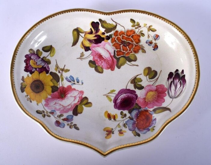 AN EARLY 19TH CENTURY DERBY HEART SHAPED POTTERY DISH