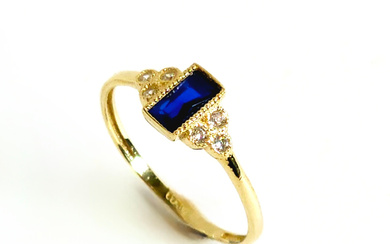 ART DECO STYLE RING IN BLUE QUARTZ AND ZIRCONS, 18K YELLOW GOLD FRAME. BRAND NEW. NO. 14.